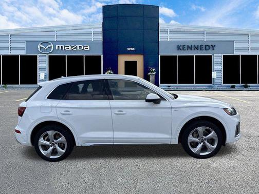 2023 Audi Q5 45 S line Prestige