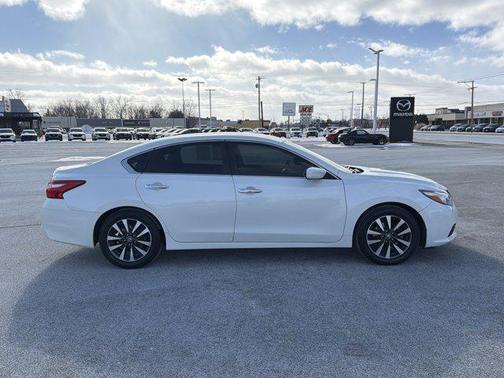 2017 Nissan Altima 2.5 SV