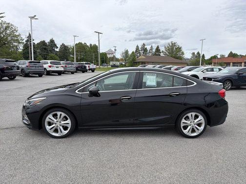 Mosaic Black Metallic 2016 Chevrolet Cruze Premier
