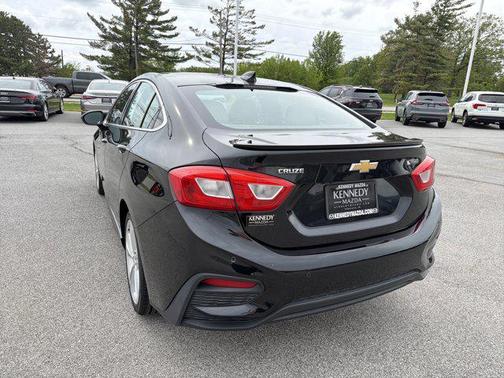 Mosaic Black Metallic 2016 Chevrolet Cruze Premier
