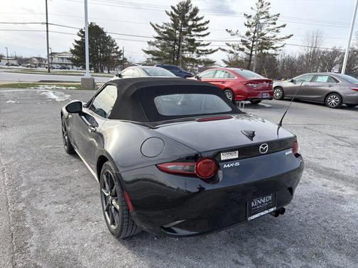 2016 Mazda MX-5 Miata Grand Touring