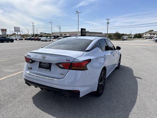 2023 Nissan Altima SR Intelligent AWD