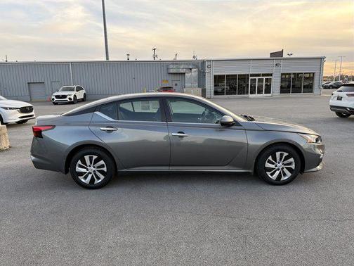 2020 Nissan Altima S FWD