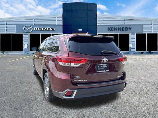 2018 Toyota Highlander Limited Platinum
