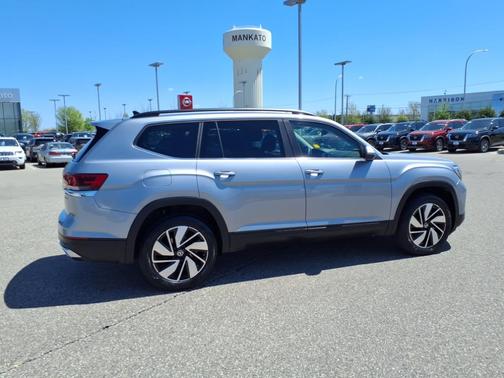 2024 Volkswagen Atlas 2.0T SE
