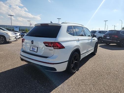 2023 Volkswagen Tiguan 2.0T SE R-Line Black