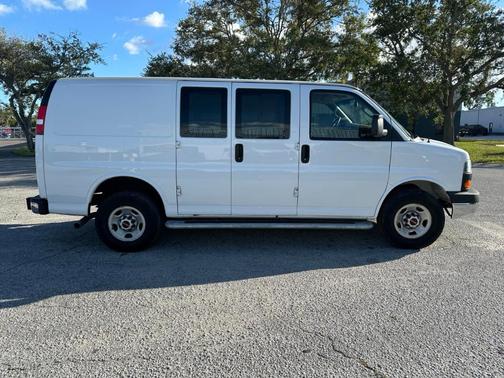 2024 GMC Savana 2500 Work Van