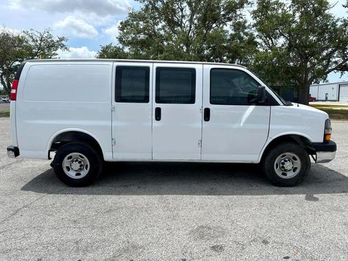 2024 Chevrolet Express 2500 Work Van
