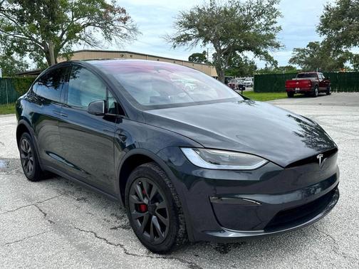 2024 Tesla Model X Plaid