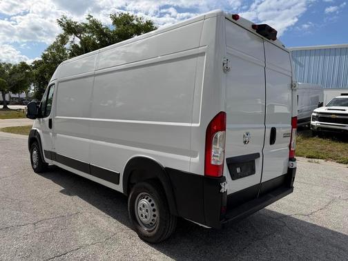 White 2025 RAM ProMaster 2500 High Roof