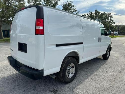 2025 Chevrolet Express 2500 Work Van