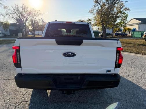 2024 Ford F-150 Lightning Pro