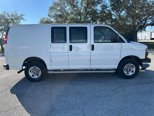 2024 GMC Savana 2500 Work Van