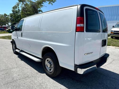 2024 Chevrolet Express 2500 Work Van