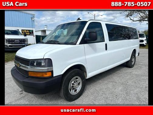 2022 Chevrolet Express 3500 LS