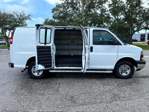 2024 GMC Savana 2500 Work Van