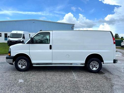 2024 GMC Savana 2500 Work Van