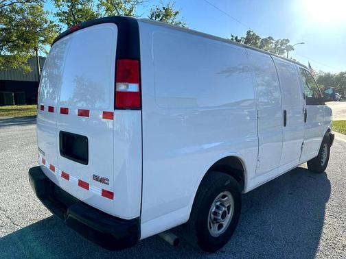 2022 GMC Savana 2500 Work Van