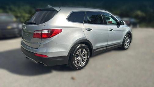 2016 Hyundai SANTA FE SE
