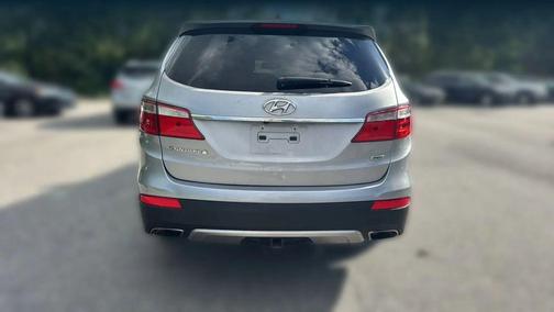 2016 Hyundai SANTA FE SE