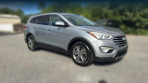 2016 Hyundai SANTA FE SE