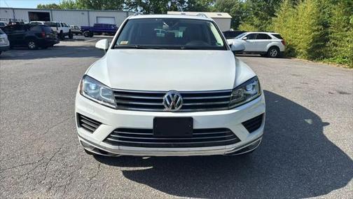 2016 Volkswagen Touareg VR6 Executive