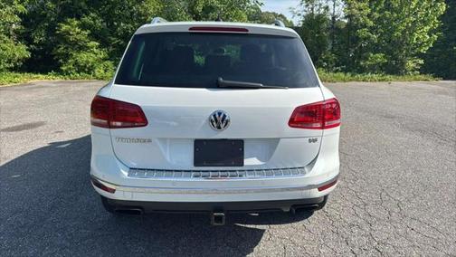 2016 Volkswagen Touareg VR6 Executive