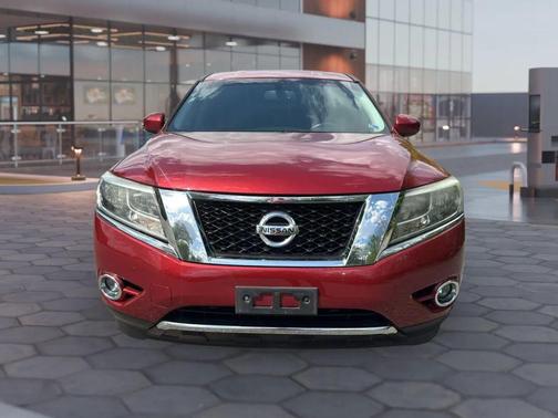 Red 2016 Nissan Pathfinder SV
