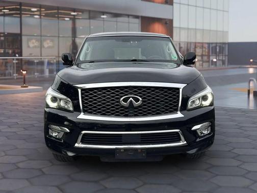 2017 INFINITI QX80 Base