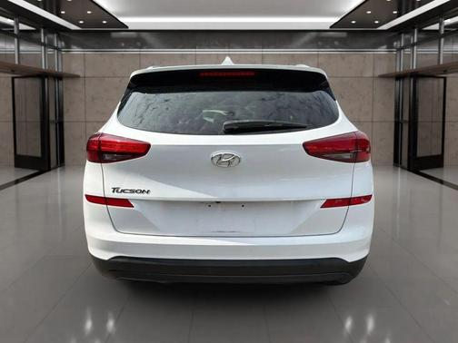 Dazzling White 2019 Hyundai TUCSON Value