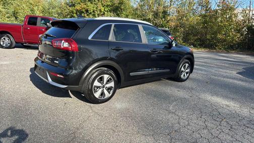 2017 Kia Niro LX