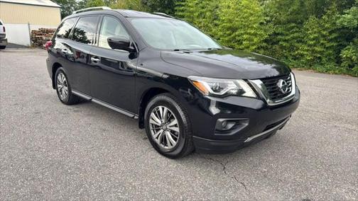 2018 Nissan Pathfinder SL