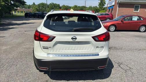 2018 Nissan Rogue Sport SL