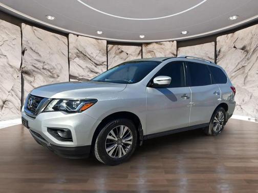 2018 Nissan Pathfinder S