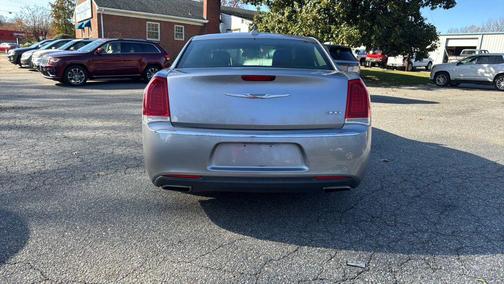2015 Chrysler 300 Limited