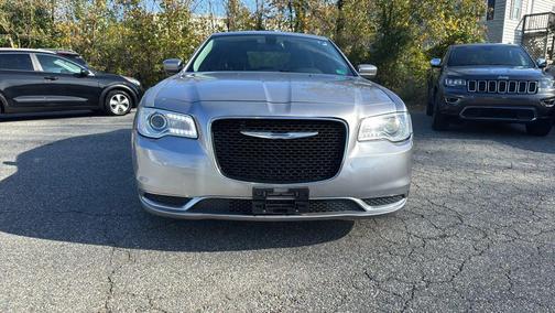 2015 Chrysler 300 Limited
