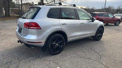 2017 Volkswagen Touareg V6 Wolfsburg Edition