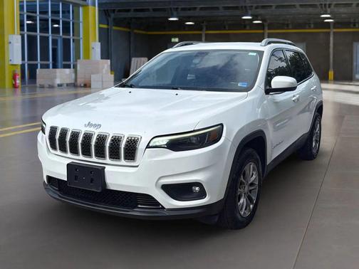 Bright White Clearcoat 2019 Jeep Cherokee Latitude Plus