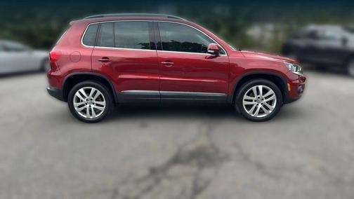 2013 Volkswagen Tiguan 2.0T SE 4MOTION