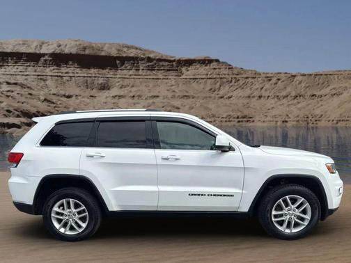 2018 Jeep Grand Cherokee Laredo E