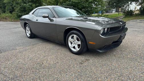 2010 Dodge Challenger SE