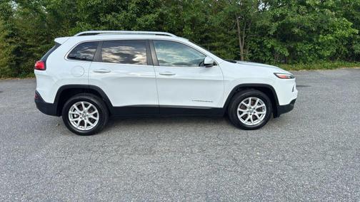 2015 Jeep Cherokee Sport