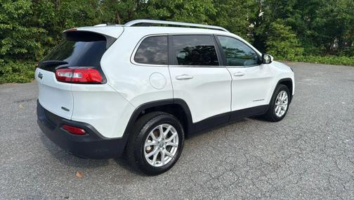2015 Jeep Cherokee Sport