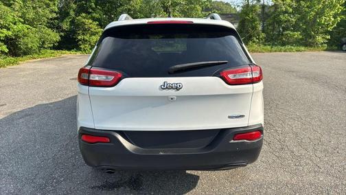 2015 Jeep Cherokee Sport