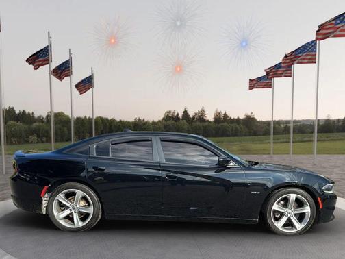 2017 Dodge Charger R/T