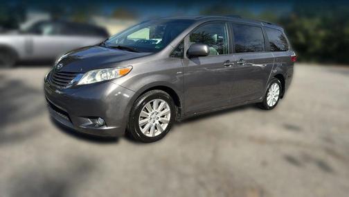 2017 Toyota Sienna XLE