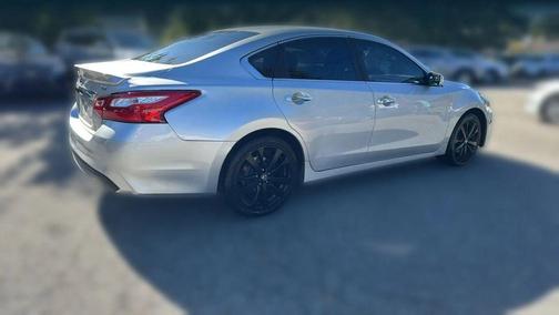 2016 Nissan Altima 2.5 SR