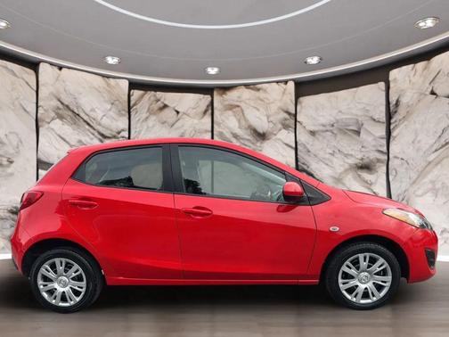 2013 Mazda Mazda2 Sport