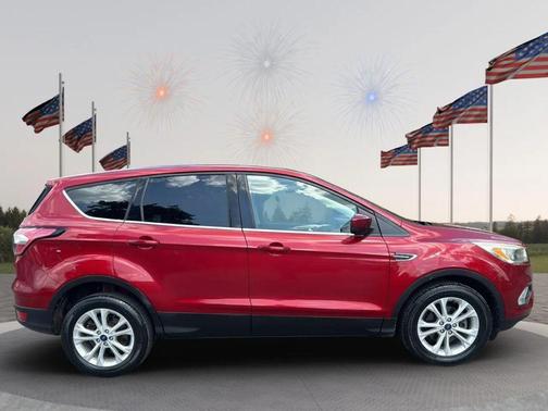 Red 2017 Ford Escape SE