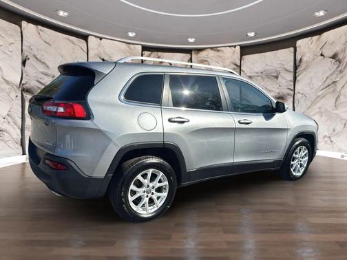 2015 Jeep Cherokee Sport